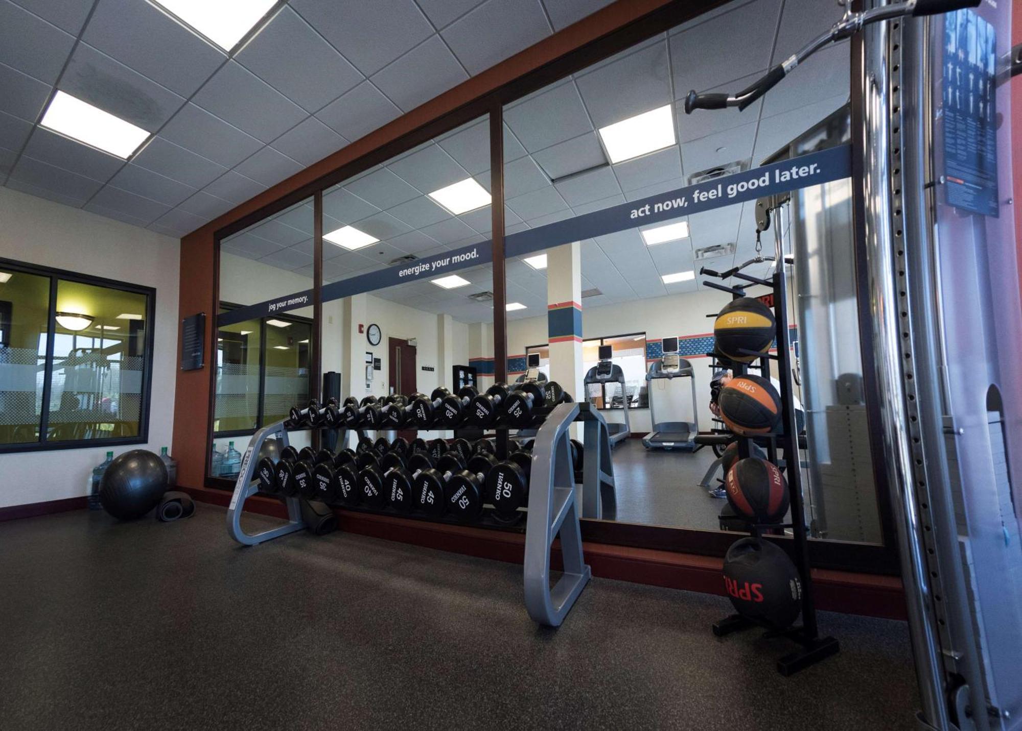 Hampton Inn And Suites Woodstock, Virginia Esterno foto