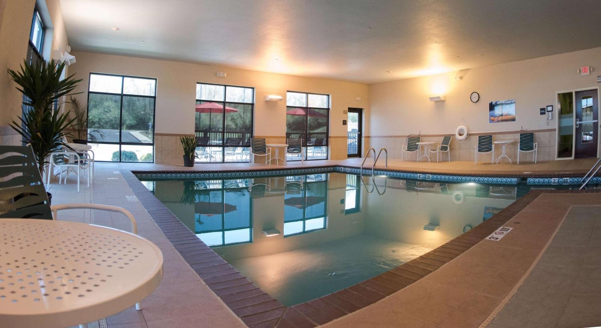 Hampton Inn And Suites Woodstock, Virginia Esterno foto