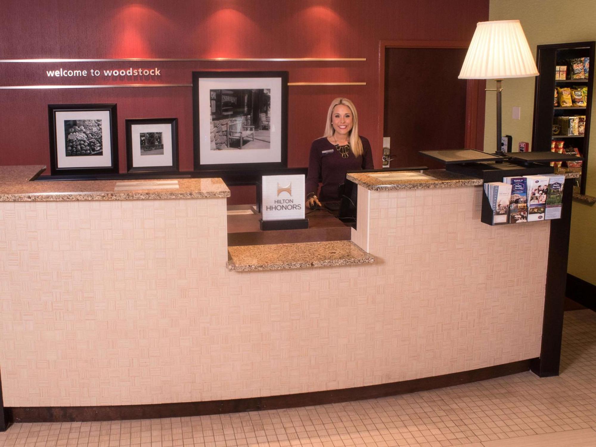 Hampton Inn And Suites Woodstock, Virginia Esterno foto
